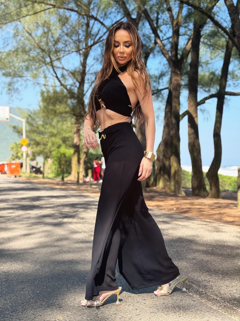  Pantalones plisados negros